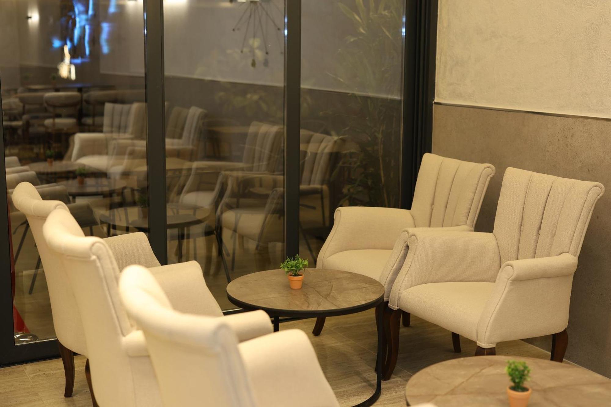 Hotel Luna Πρίζρεν Εξωτερικό φωτογραφία